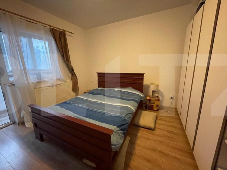 Apartament cu 3 camere semidecomandat, mobilat în Europa