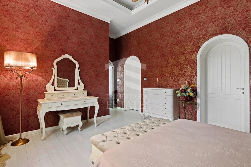 Casă cu Teren 1736 Mp în Mândruloc