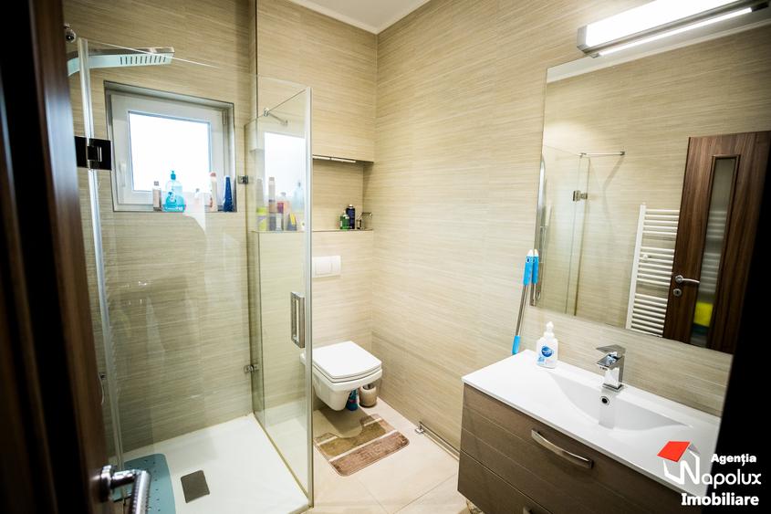 Casă individuală cu 5 camere cu Piscina în Borhanci
