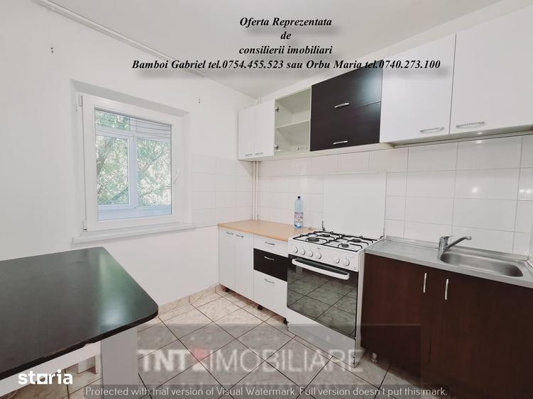 Apartament cu 2 camere decomandat în Nicolina