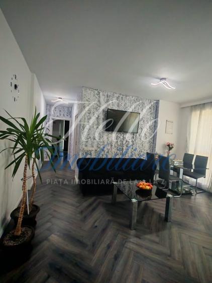 Apartament cu 3 camere semidecomandat în Apahida