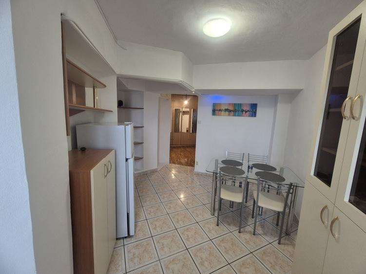 Apartament cu 2 camere decomandat în Dacia