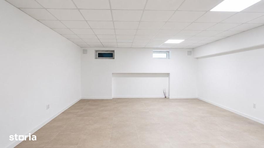 Spațiu comercial, de 397 mp, în Cug