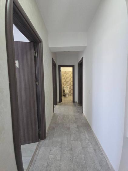 Apartament cu 3 camere decomandat în Dobroești