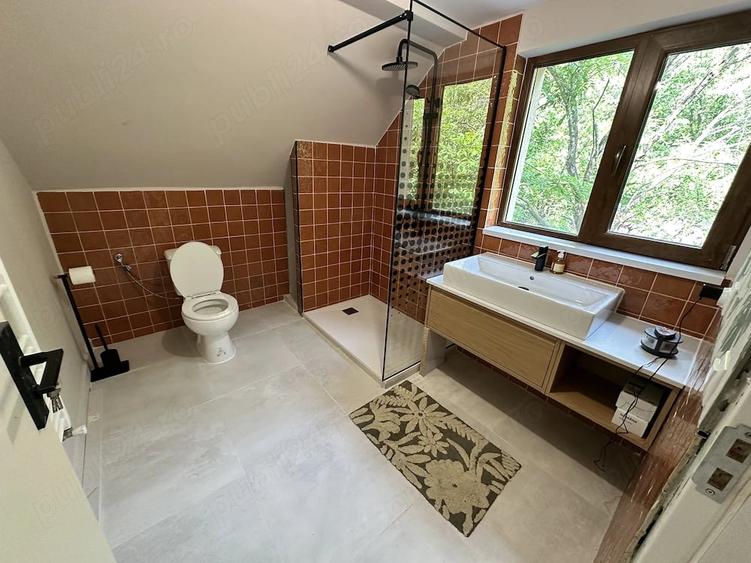 Casă cu 5 camere cu Teren 3090 Mp în Drajna