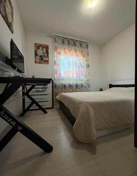 Casă cu 4 camere în Satu Nou