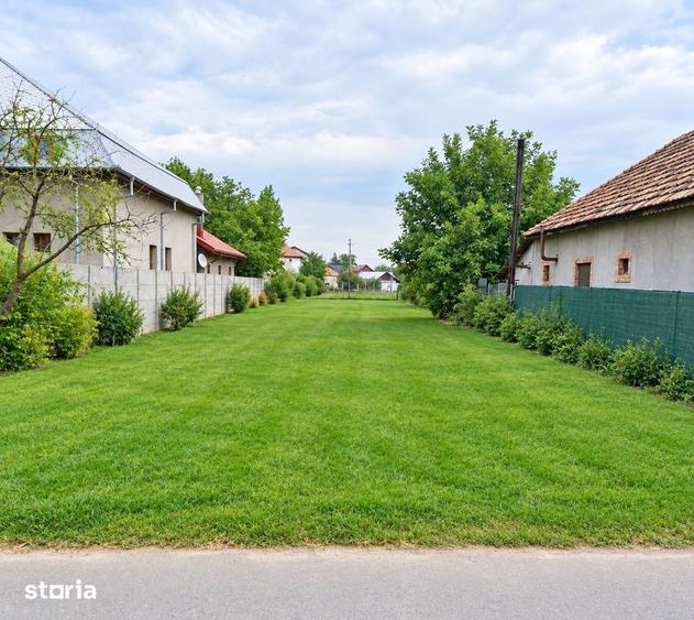 Teren de 2044 mp, în Mărăcineni