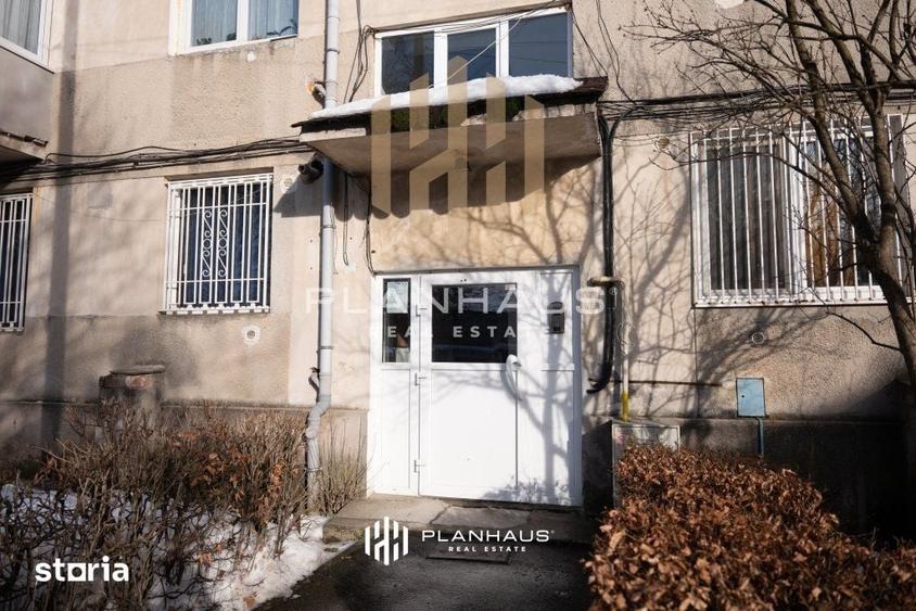Apartament cu 3 camere decomandat în Republicii