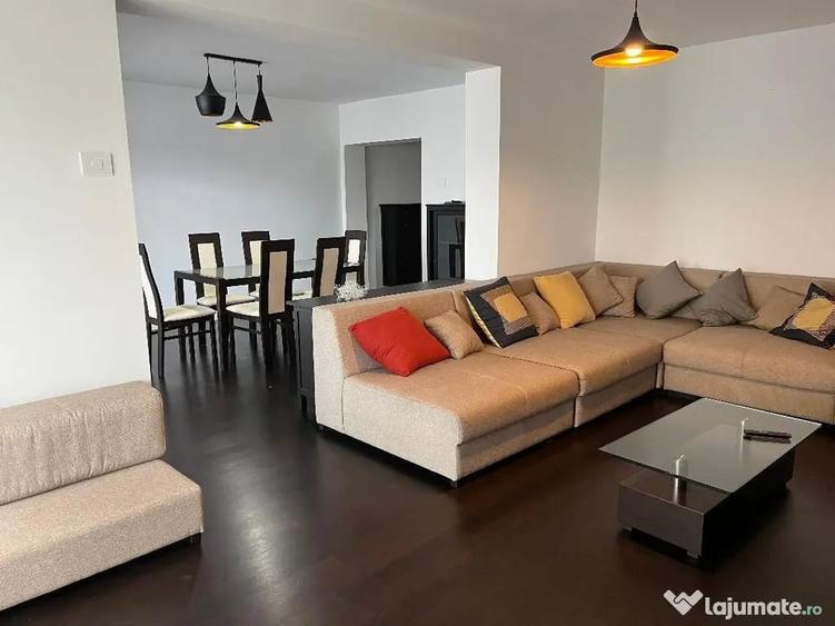 Apartament cu 4 camere decomandat în Spitalul Județean