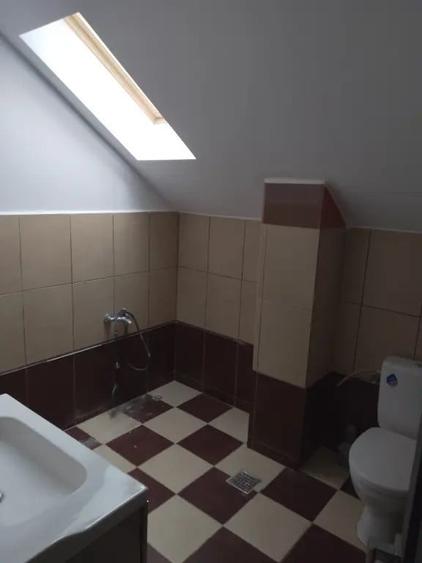 Casă cu 3 camere în Central