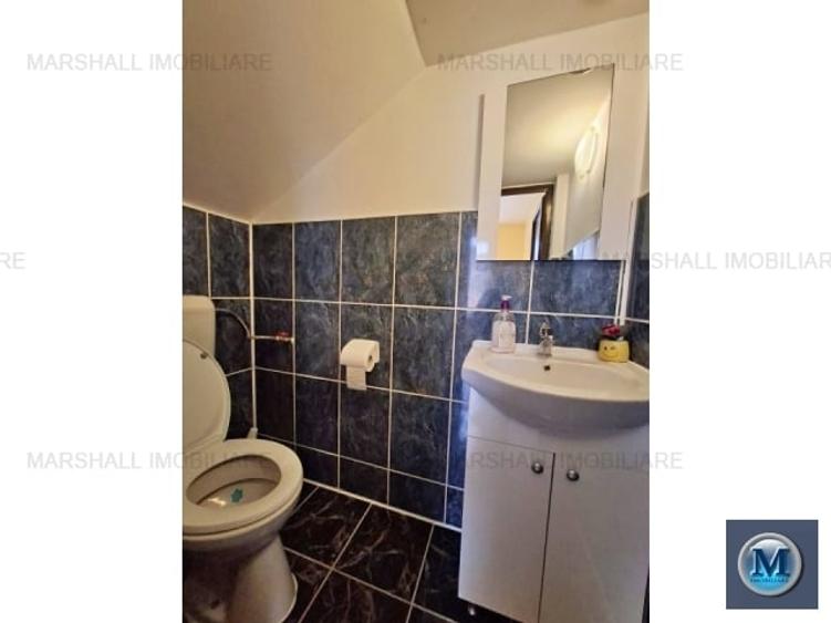 Casă cu 7 camere cu Garaj în Exterior Est