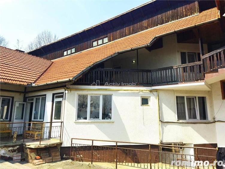 Casă cu 15 camere cu Teren 50 Mp în Carierei