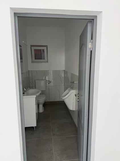 Spațiu comercial, de 500 mp, în Mureșeni