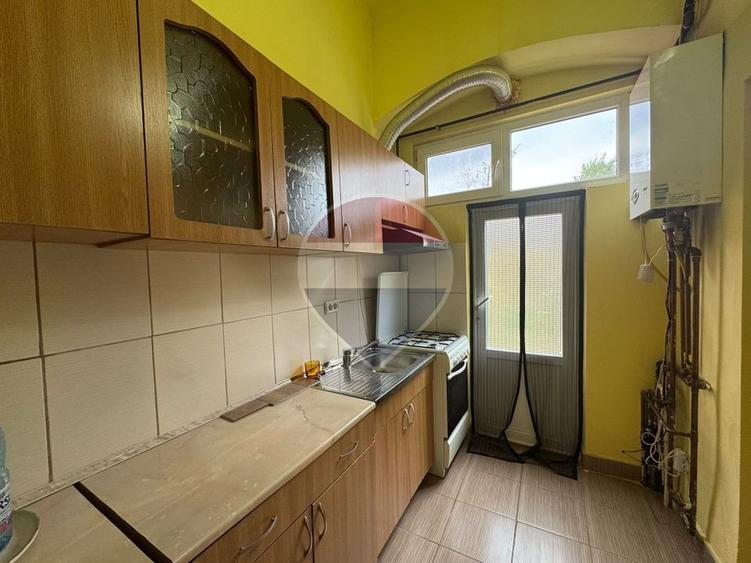 Apartament cu 2 camere semidecomandat în Ultracentral