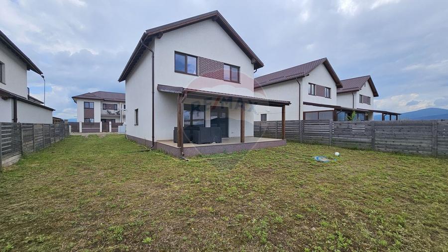 Casă individuală lângă Brașov + curte 300 mp | 0% comision | utilată | - 12