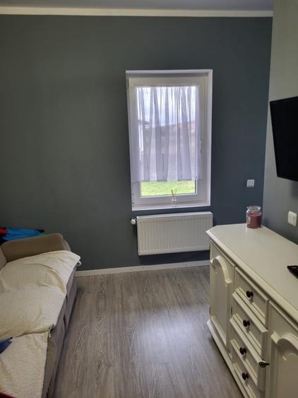 Duplex cu 5 camere cu Canalizare în Florești