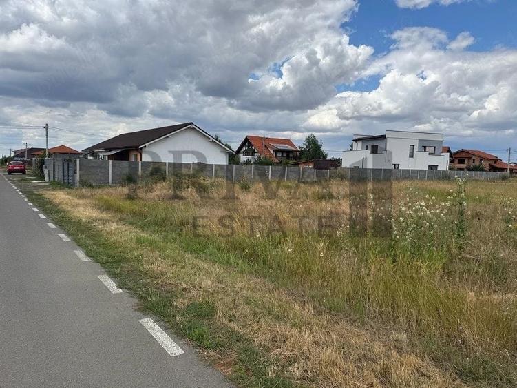 Teren Construcții intravilan de 669 mp, în Săcălaz