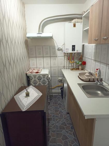 Apartament cu 2 camere semidecomandat în Micro 19