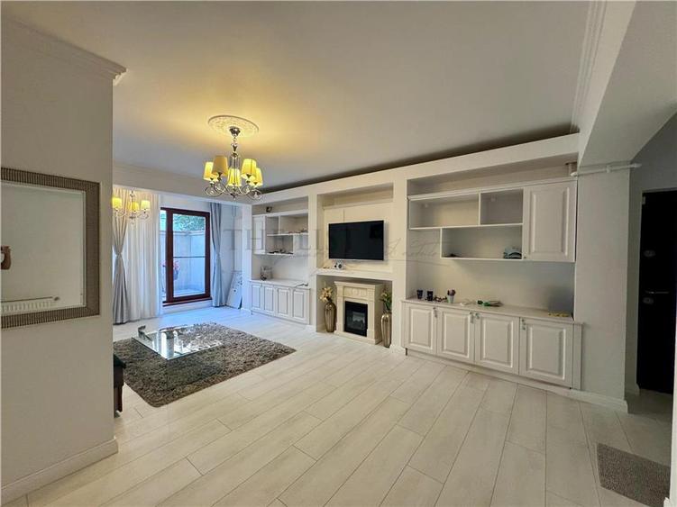 Apartament cu 3 camere decomandat, mobilat în Aviației