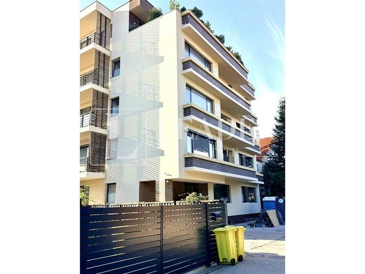 Apartament cu 3 camere decomandat în Exterior Nord