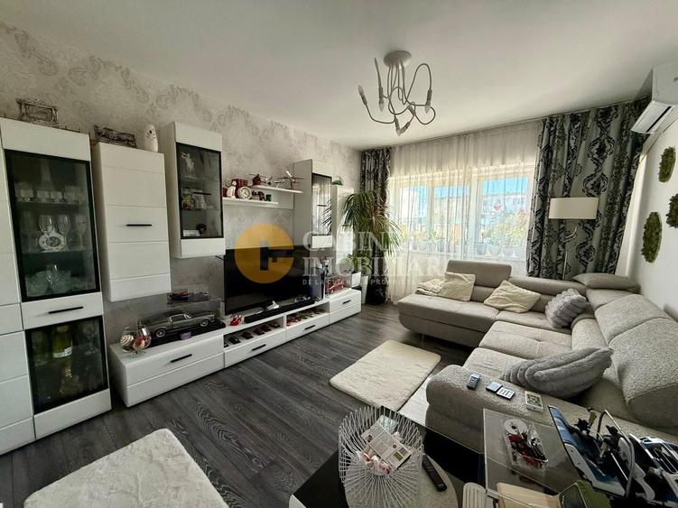 Apartament cu 3 camere decomandat, mobilat în Canta