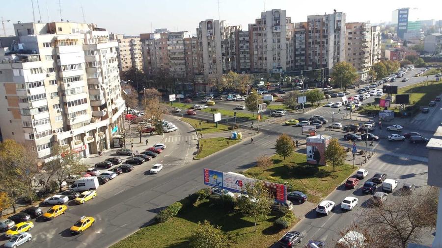 Apartament cu 2 camere semidecomandat în Panduri