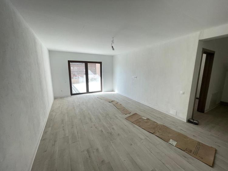 Duplex cu 4 camere cu Canalizare în Mănăștur