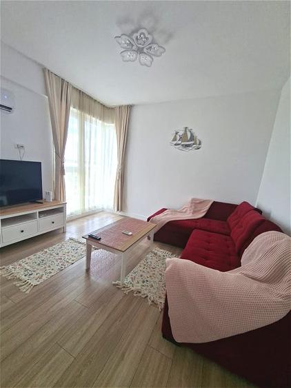 Apartament cu 2 camere semidecomandat, mobilat în Pipera