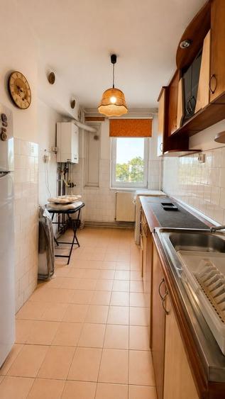 Apartament cu 2 camere decomandat, mobilat în Semicentral