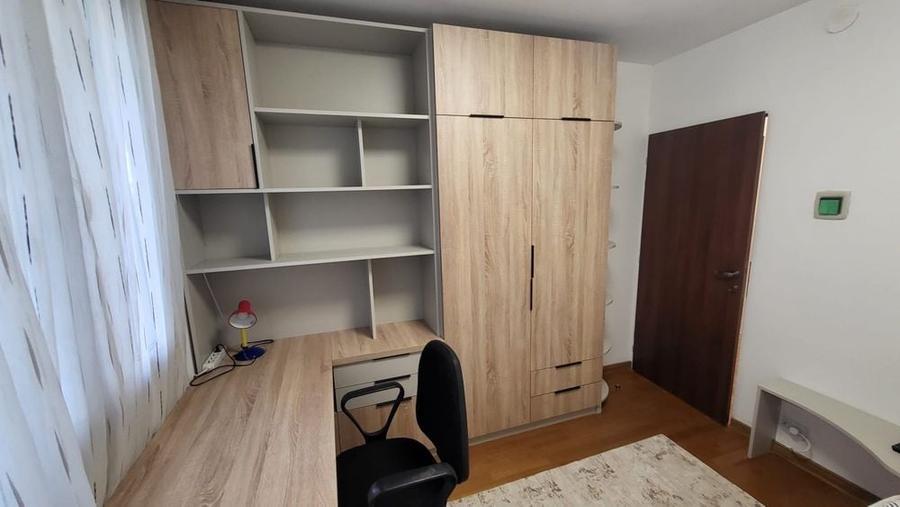 Apartament cu 3 camere în Apusului