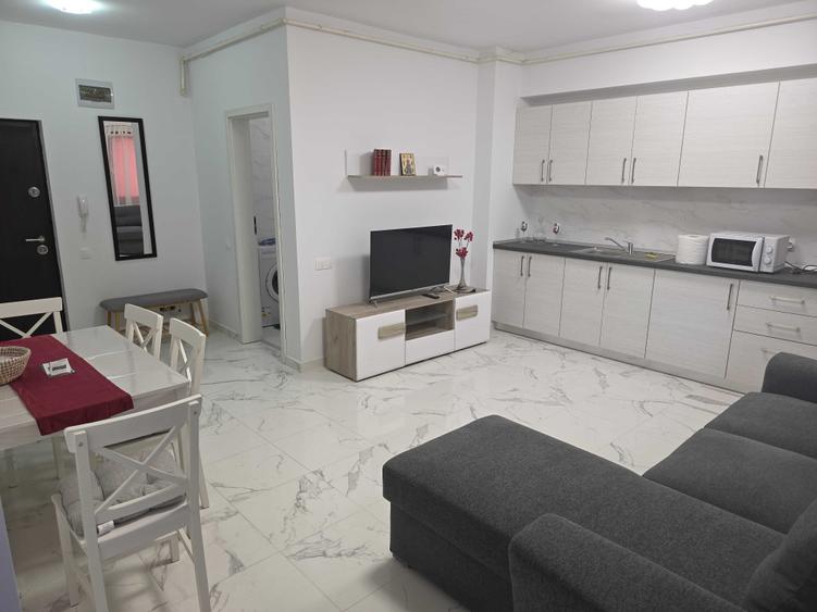 Apartament cu 2 camere semidecomandat în Nord