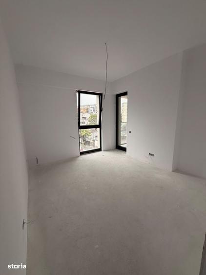 Apartament cu 3 camere în Decebal