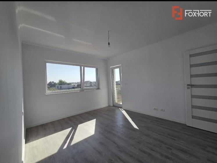 Casă individuală cu 4 camere cu Canalizare în Gai