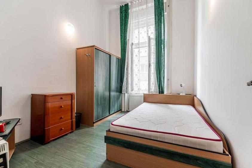 Apartament cu 4 camere decomandat în Ultracentral