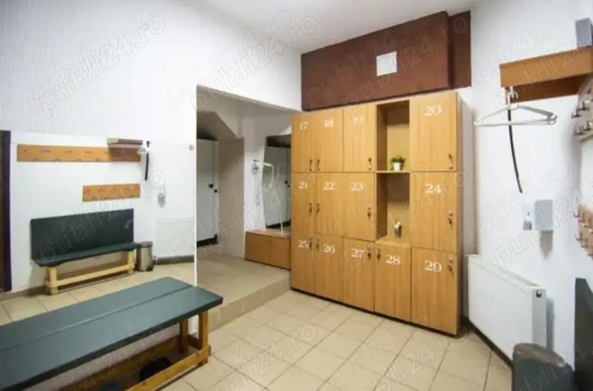 Spațiu comercial, de 244 mp, în Central