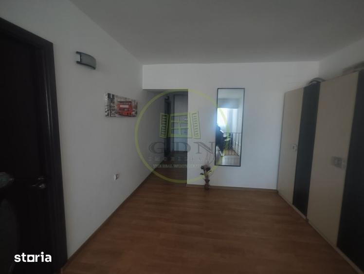 Casă cu 4 camere cu Teren 397 Mp în George Enescu
