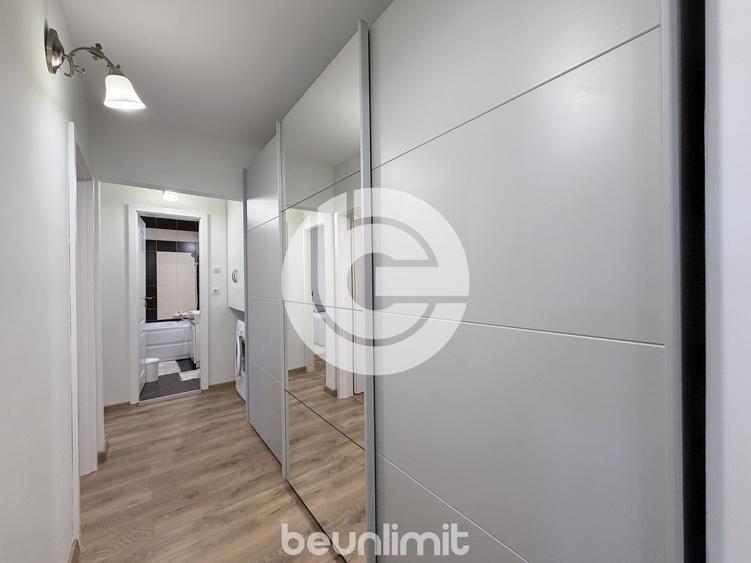 Apartament cu 3 camere decomandat, mobilat în Central