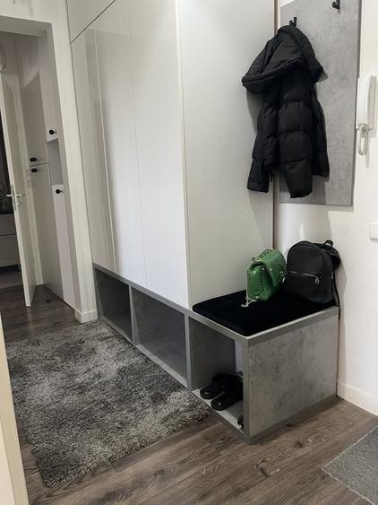 Apartament cu 2 camere decomandat în Sisești