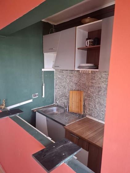 Garsonieră decomandată în Central