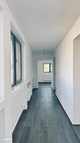 Casă cu 3 camere decomandat cu Teren 508 Mp în Sânmihaiu Român