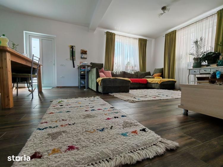 Casă cu 4 camere cu Teren 300 Mp în Agigea