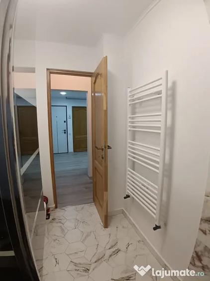 Apartament cu 2 camere decomandat în Exterior Vest