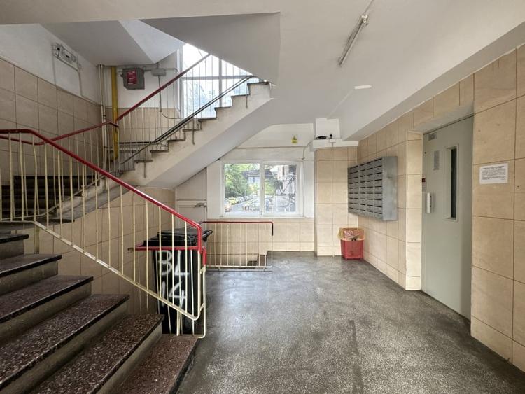 Apartament cu 2 camere decomandat, mobilat în Militari