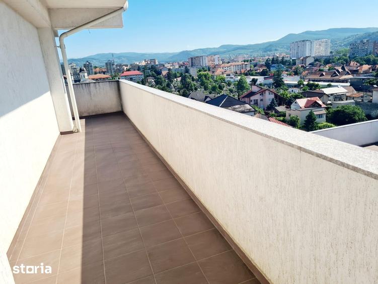 Apartament cu 3 camere în Sud