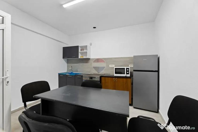 Casă cu 4 camere cu Teren 140 Mp în Central