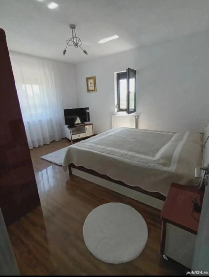 Casă cu 1 camere cu Teren 6000 Mp în Central
