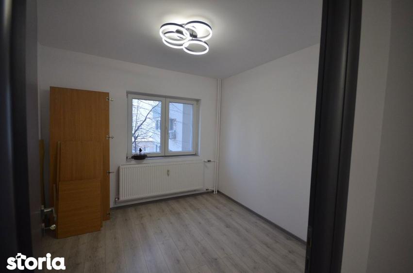 Apartament cu 4 camere decomandat, mobilat în Pantelimon