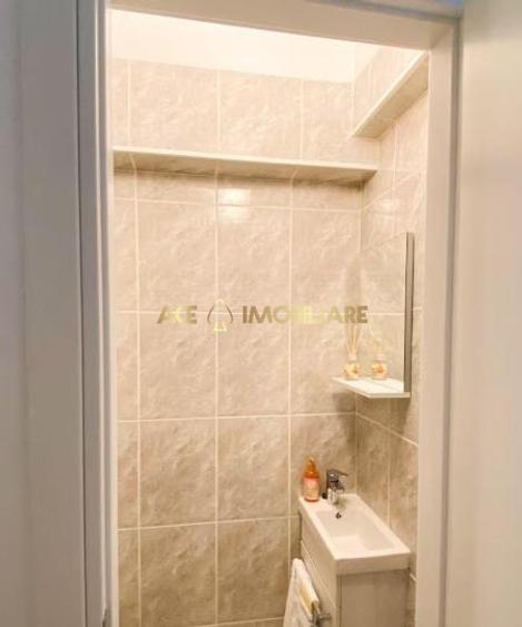 Apartament cu 3 camere decomandat, mobilat în Victoriei