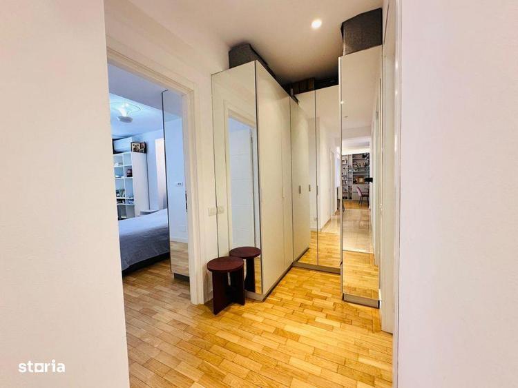 Apartament cu 3 camere semidecomandat, mobilat în Străulești