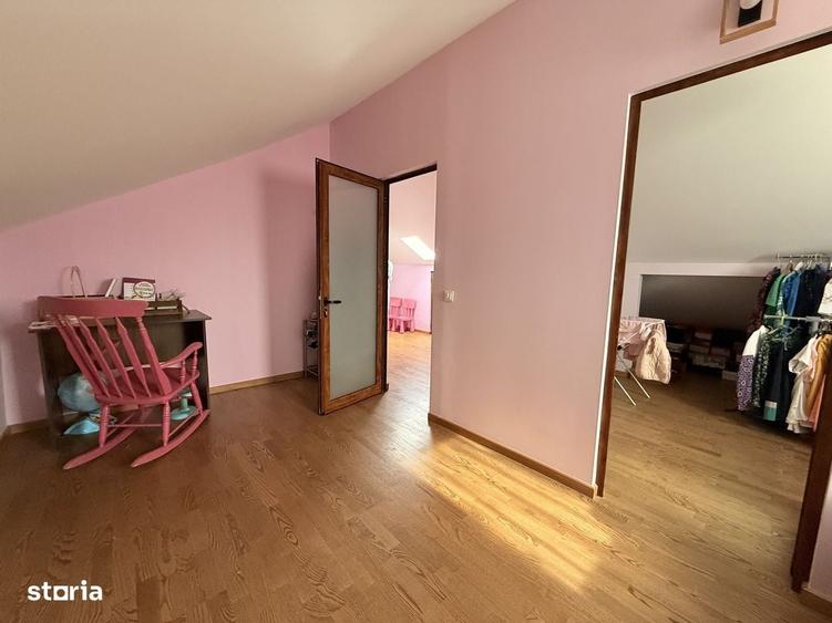 Casă cu 4 camere în Tulucești